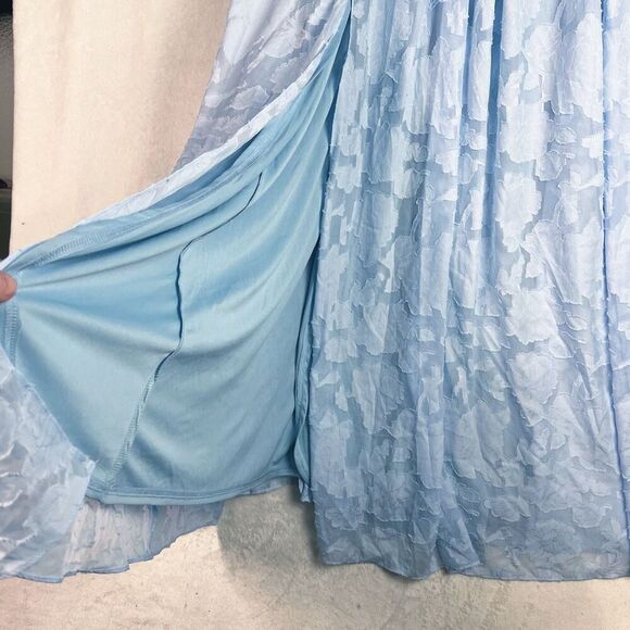 Lulus Sweet Sophistication Light Blue Burnout Floral Maxi Dress Size S NWT - Picture 9 of 15